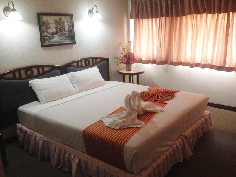 Amarin Nakorn Hotel Phitsanulok Extérieur photo
