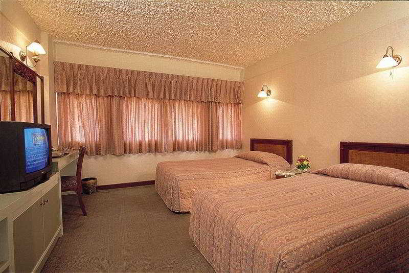 Amarin Nakorn Hotel Phitsanulok Extérieur photo