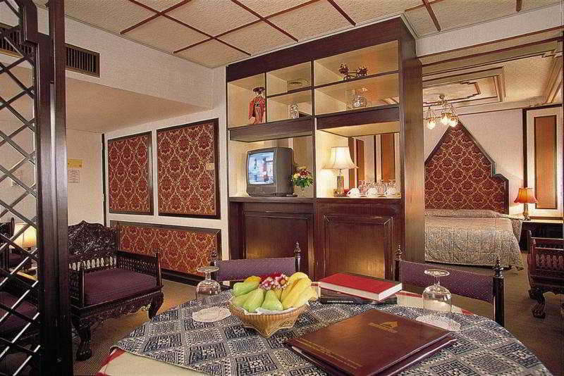 Amarin Nakorn Hotel Phitsanulok Extérieur photo